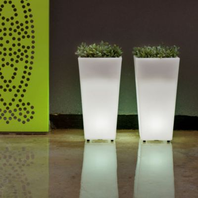 Aix Squara LED Planter by Artkalia - Starlight Lighting USA and Canada